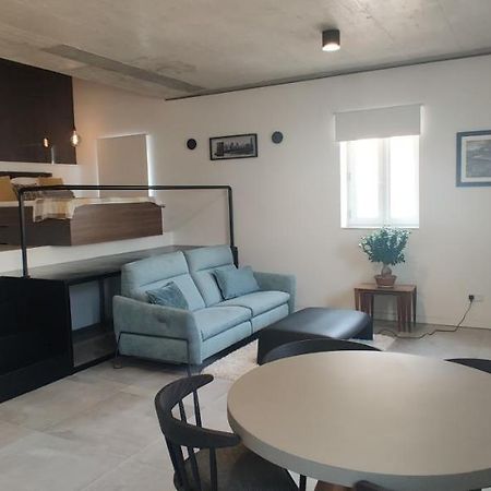 No 60, 3Rd Floor, Centrally Located, Fully Equipped Studio Apt Floriana Exterior foto